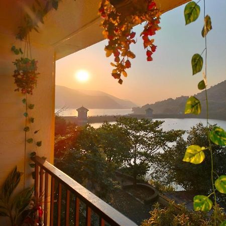Portofino Appartement Lavasa Buitenkant foto